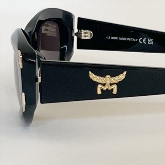 MCM 53mm Oval Sunglasses NEW With Case and Lens Cloth - Picture 4 of 11